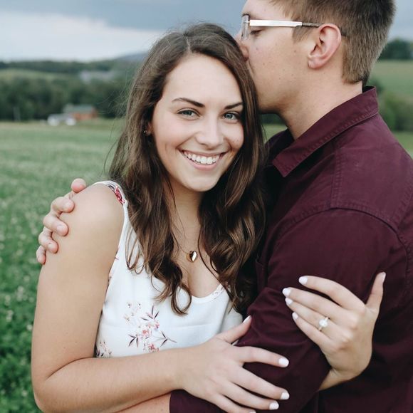 Meet your Posher, Kara - Picture 1 of 1